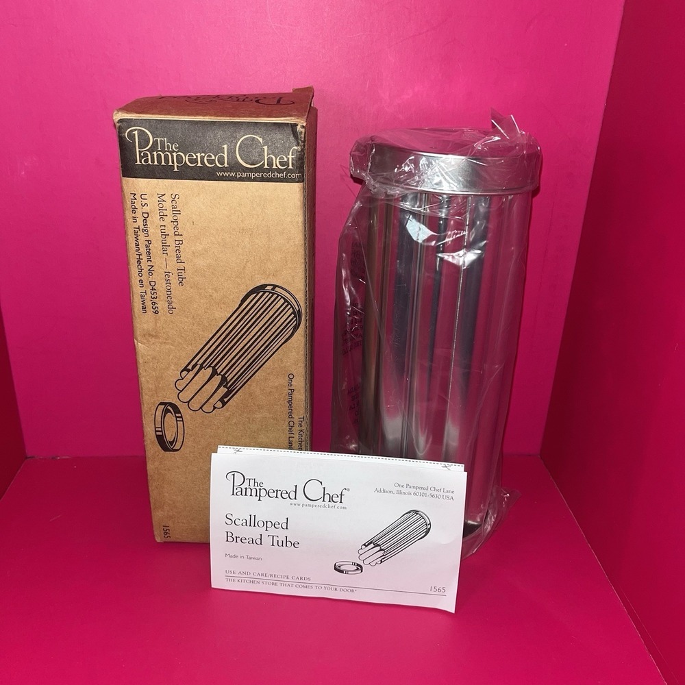 Pampered Chef Shaped Bread Tube Baking Pan Scalloped‎ #1565 New
